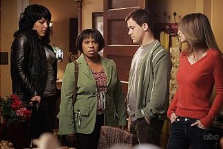 Фото - Т.Р. Найт: 324x216 / 21 Кб