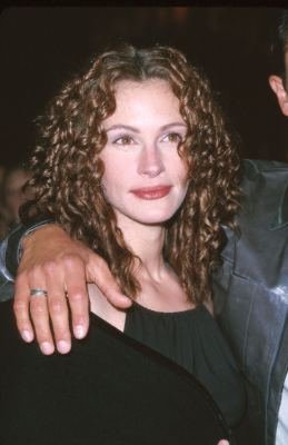 Фото - Джулия Робертс: 259x400 / 18 Кб