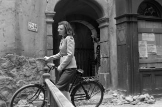 Фото - Кейт Бланшетт: 323x215 / 19 Кб