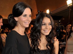 Фото - Кортни Кокс: 295x218 / 16 Кб