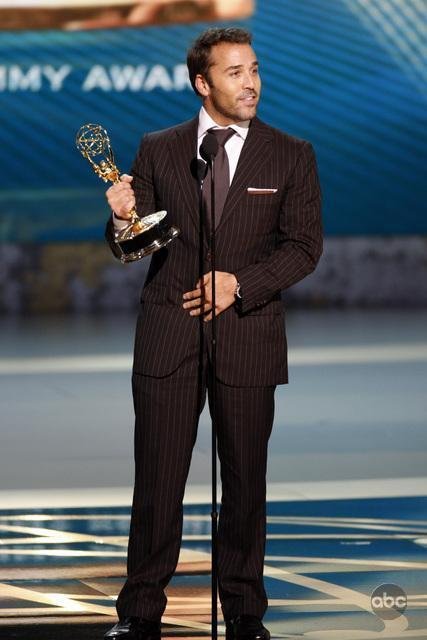 Фото - Джереми Пивен: 427x640 / 45 Кб