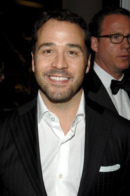 Фото - Джереми Пивен: 266x400 / 21 Кб