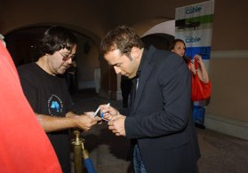 Фото - Джереми Пивен: 279x195 / 12 Кб