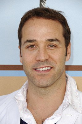 Фото - Джереми Пивен: 265x400 / 21 Кб