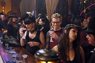 Фото - Поли Перретт: 333x222 / 22 Кб