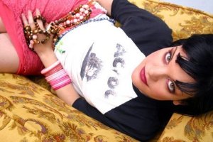 Фото - Поли Перретт: 300x200 / 19 Кб