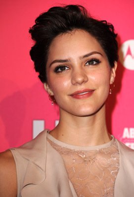 Фото - Кэтрин МакФи: 271x400 / 18 Кб