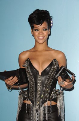 Фото - Рианна: 262x400 / 22 Кб