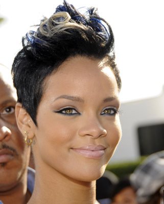 Фото - Рианна: 321x400 / 22 Кб