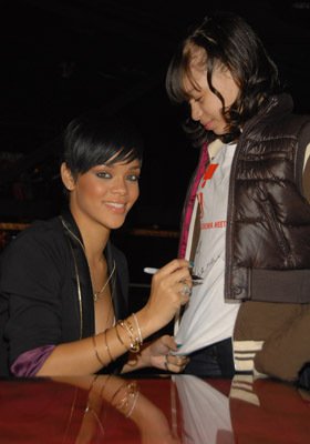 Фото - Рианна: 280x400 / 20 Кб