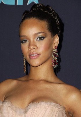 Фото - Рианна: 279x400 / 19 Кб