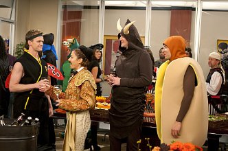 Фото - Джейсон Сигел: 332x220 / 26 Кб