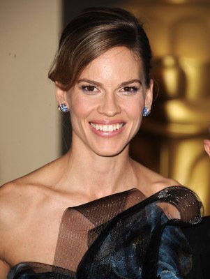 Фото - Хилари Суэнк: 301x400 / 22 Кб