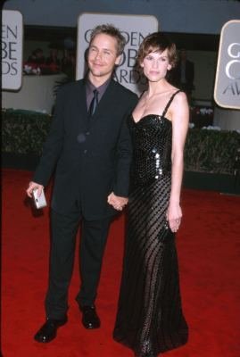 Фото - Хилари Суэнк: 269x400 / 19 Кб