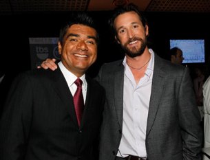 Фото - Джордж Лопес: 305x233 / 14 Кб