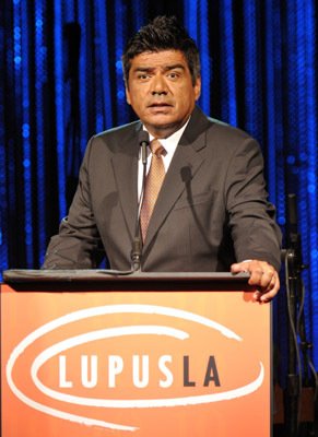 Фото - Джордж Лопес: 291x400 / 28 Кб