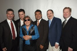 Фото - Джордж Лопес: 266x177 / 11 Кб