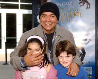 Фото - Джордж Лопес: 321x258 / 23 Кб