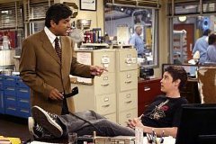 Фото - Джордж Лопес: 240x160 / 16 Кб