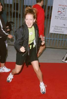 Фото - Джоэли Фишер: 274x400 / 21 Кб