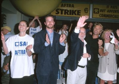 Фото - Эми Бреннеман: 400x283 / 27 Кб