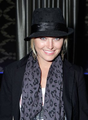 Фото - Малин Акерман: 292x400 / 22 Кб