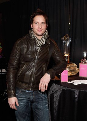 Фото - Питер Фачинелли: 286x400 / 22 Кб