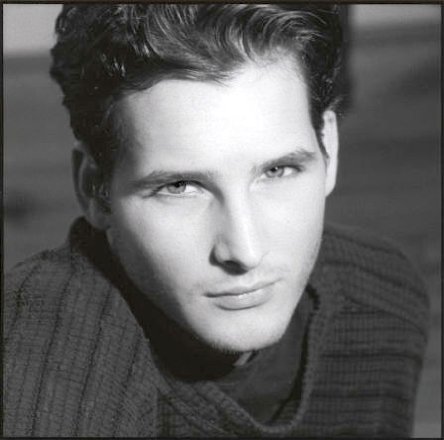 Фото - Питер Фачинелли: 444x440 / 29 Кб