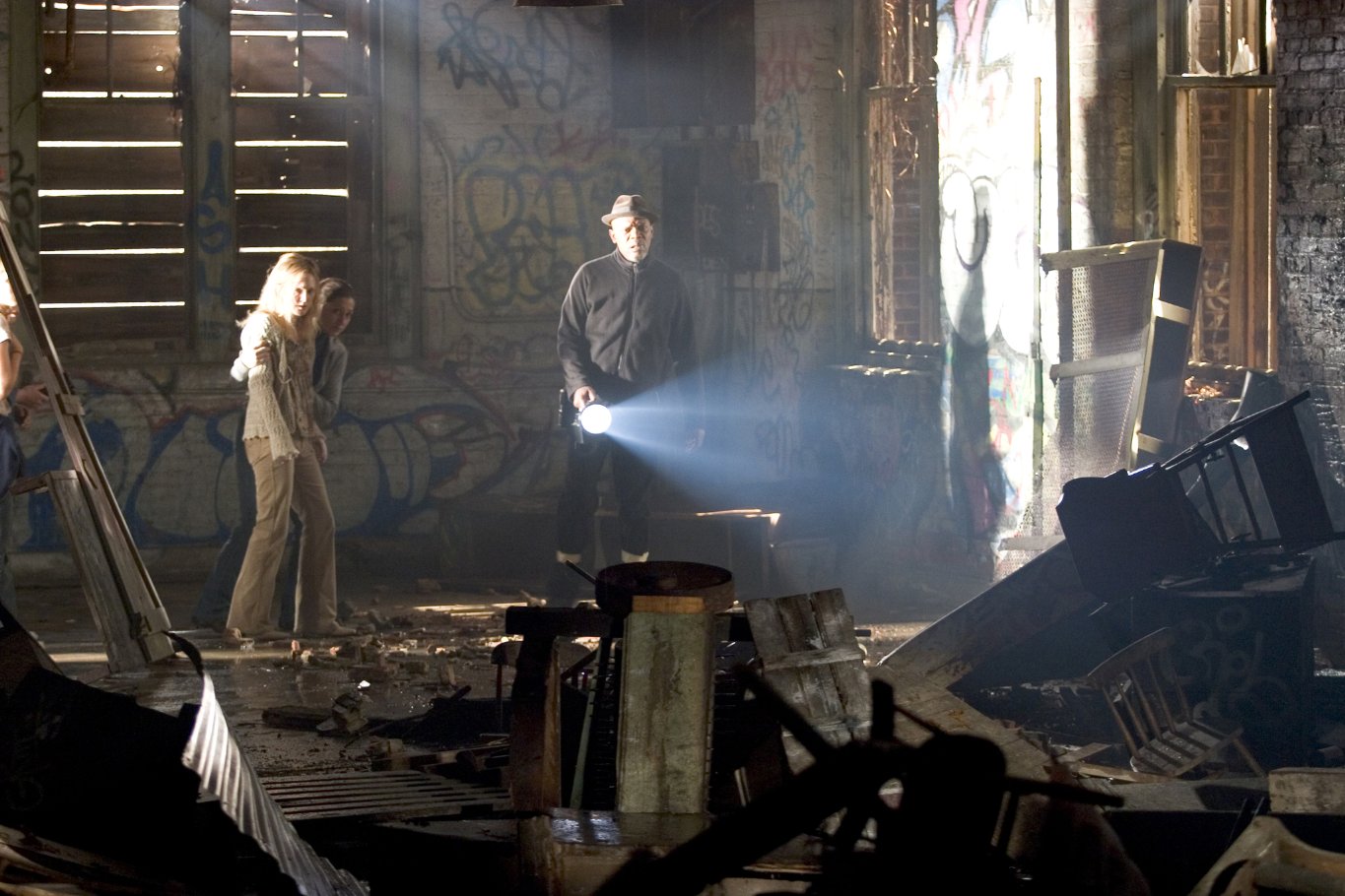 Фото - Иди Фалько: 1365x910 / 195 Кб