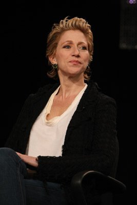 Фото - Иди Фалько: 267x400 / 13 Кб