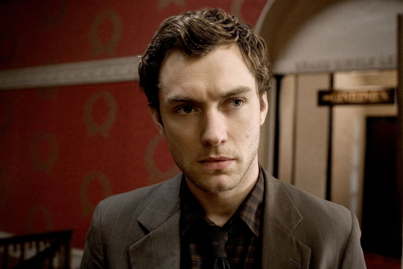 Фото - Джуд Лоу: 1365x910 / 203 Кб