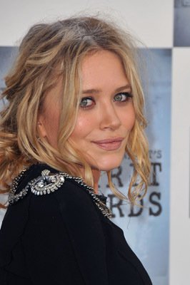 Фото - Мэри-Кейт Олсен: 266x400 / 20 Кб