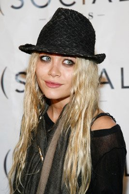 Фото - Мэри-Кейт Олсен: 267x400 / 26 Кб