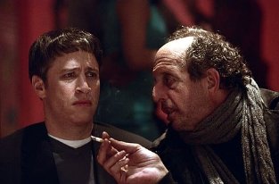 Фото - Джон Стюарт: 313x206 / 15 Кб