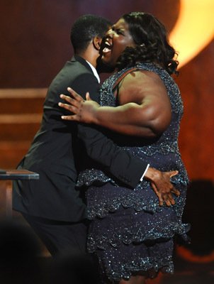 Фото - Габури Сидибе: 302x400 / 23 Кб