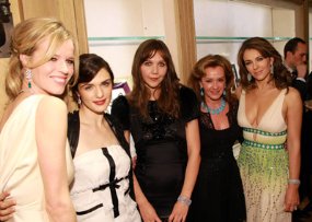 Фото - Мэгги Джилленхол: 285x203 / 18 Кб