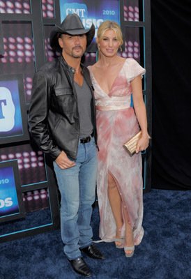 Фото - Тим МакГроу: 274x400 / 26 Кб