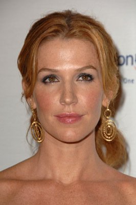 Фото - Поппи Монтгомери: 266x400 / 19 Кб