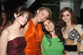 Фото - Алексис Бледел: 266x177 / 16 Кб