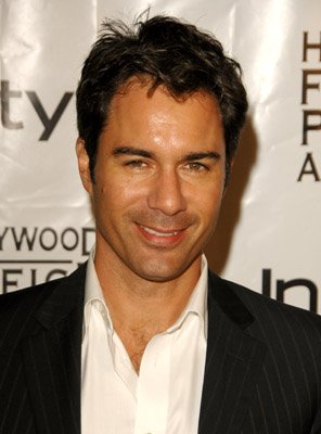 Фото - Эрик МакКормак : 296x400 / 24 Кб