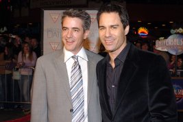 Фото - Эрик МакКормак : 267x178 / 12 Кб