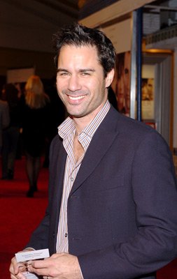 Фото - Эрик МакКормак : 253x400 / 20 Кб