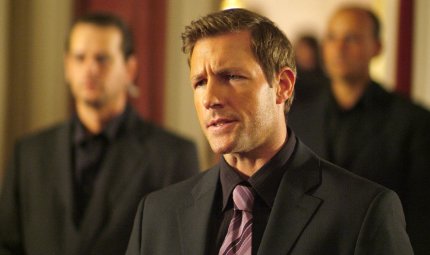 Фото - Эдвард Бернс: 430x255 / 17 Кб