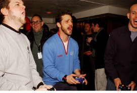 Фото - Джейсон Пристли: 271x184 / 14 Кб