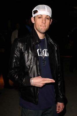 Фото - Джоэл Мэдден: 267x400 / 17 Кб