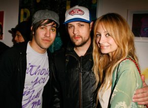 Фото - Джоэл Мэдден: 292x213 / 17 Кб