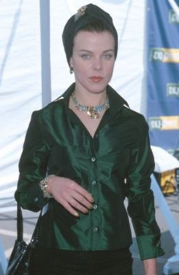 Фото - Деби Мейзар: 261x400 / 19 Кб