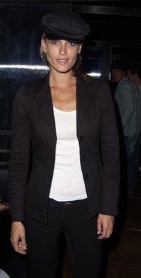 Фото - Молли Симс: 203x400 / 13 Кб