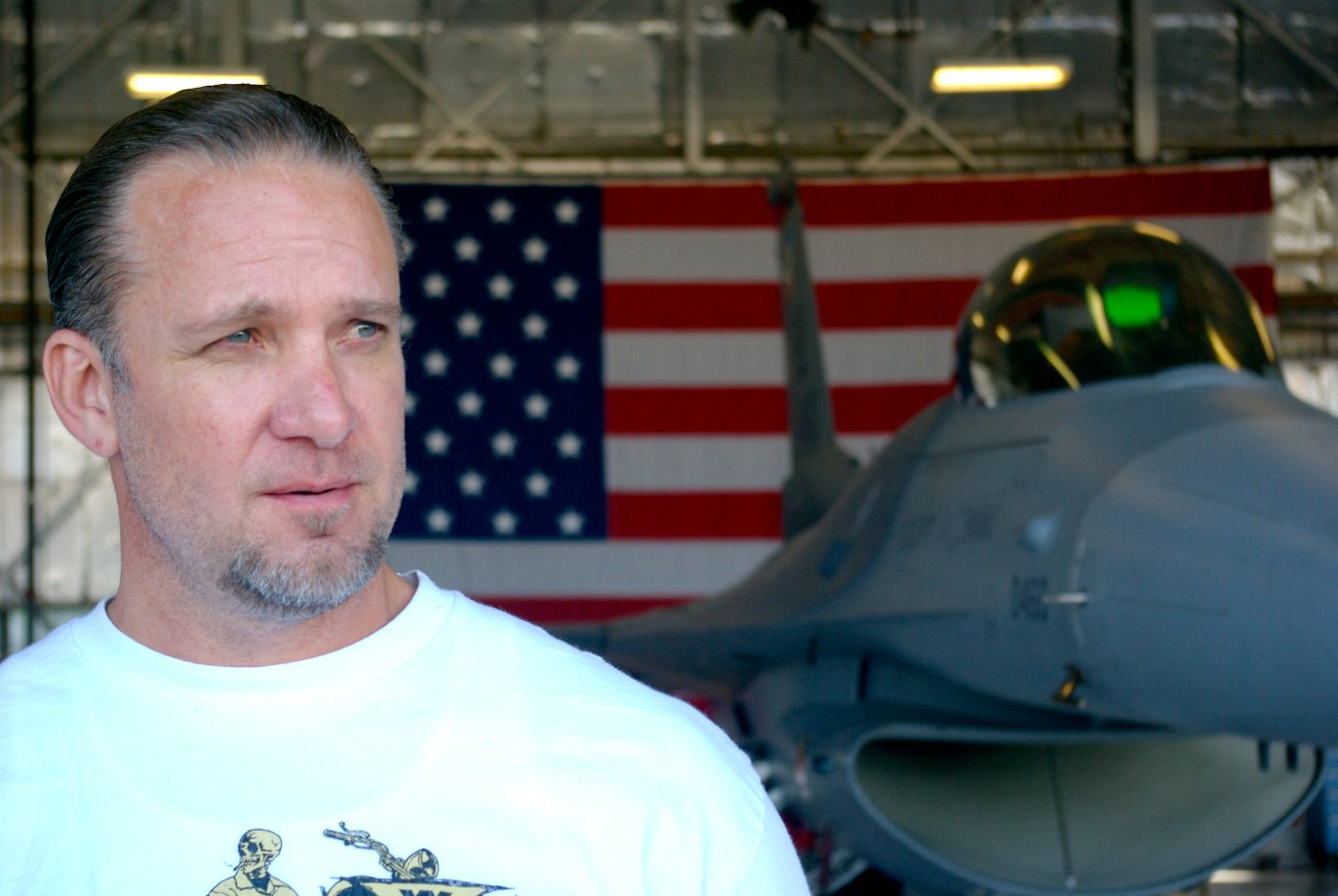 Фото - Джесси Джеймс: 1372x919 / 141 Кб