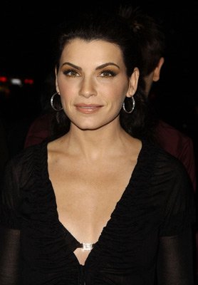 Фото - Джулианна Маргулис: 278x400 / 16 Кб